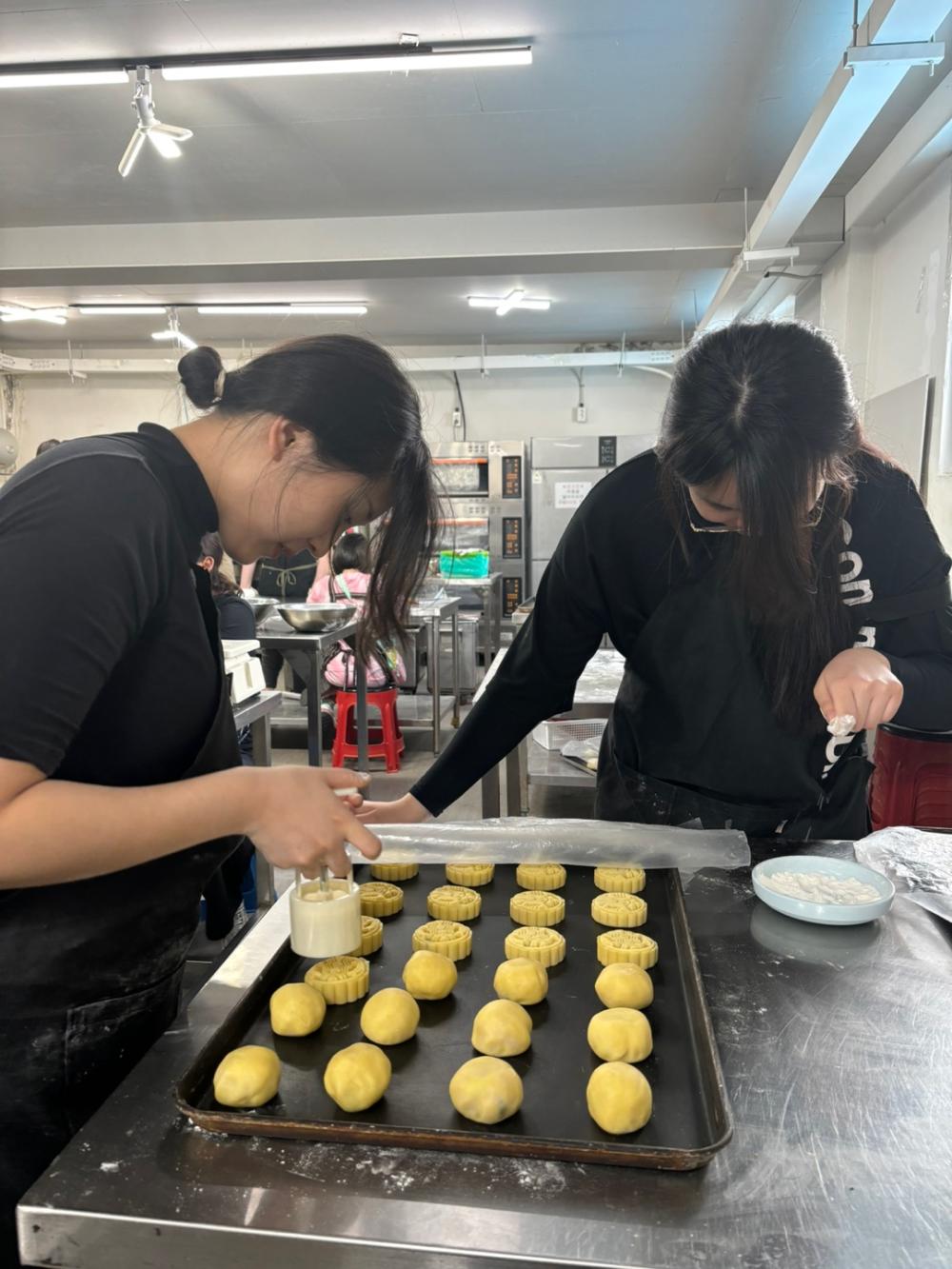 충청남도학교밖청소년지원센터 2024년 인큐베이팅 카페 퐁당 상반기 사회환원활동 사진3